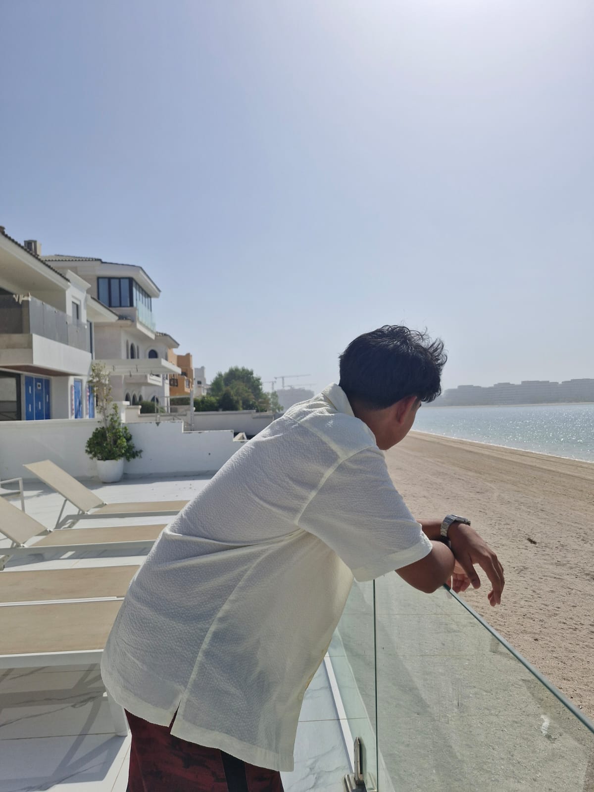 Patrick Delizo overlooking the beach